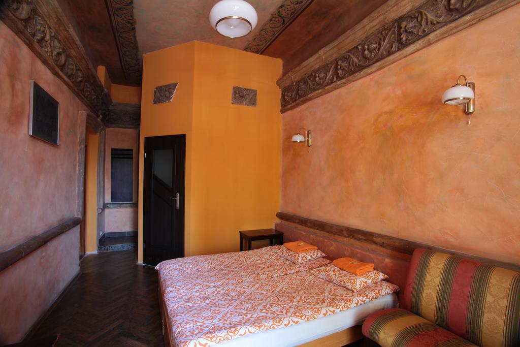 Momotown Privates Bed & Breakfast Krasków Eksteriør bilde